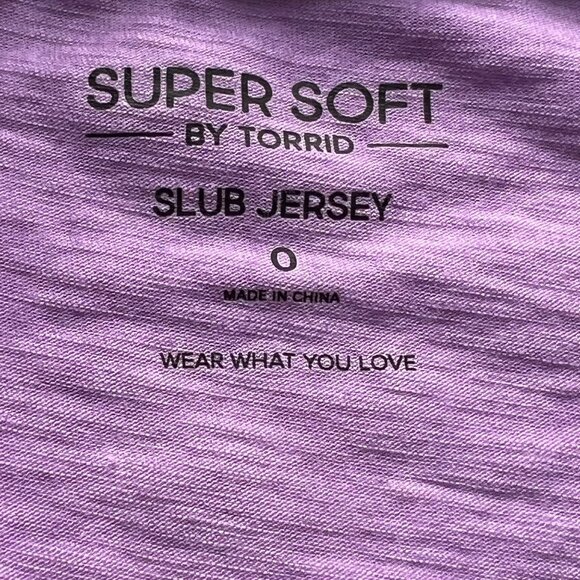 Torrid Super Soft Slub Jersey Lilac Top Moon Graphic Short Sleeve Womens Size 0 - Picture 5 of 5